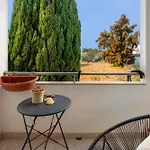Vista Piscina شقة