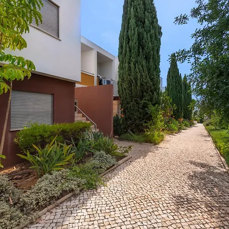 Vista Piscina Apartamento *