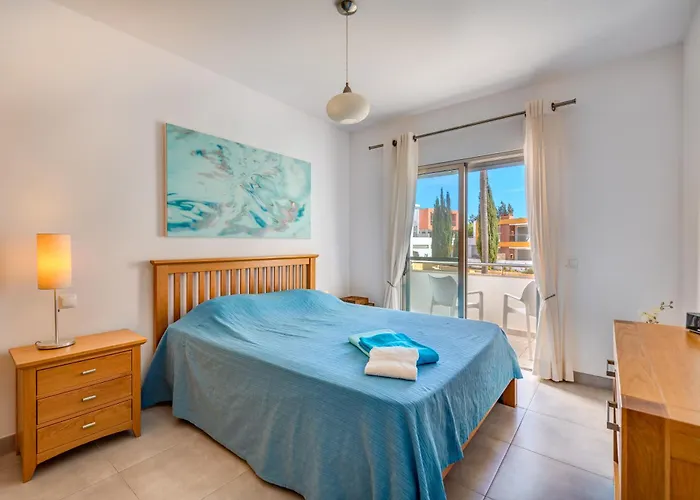 Vista Piscina * جويا