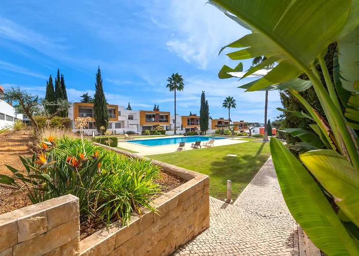 Vista Piscina شقة جويا