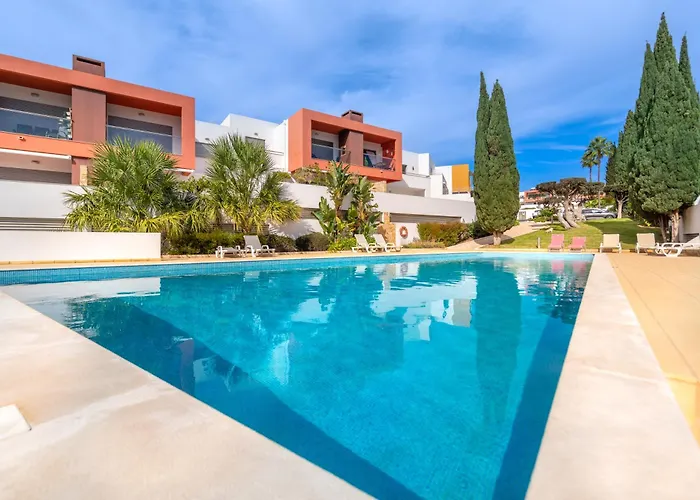 Vista Piscina شقة