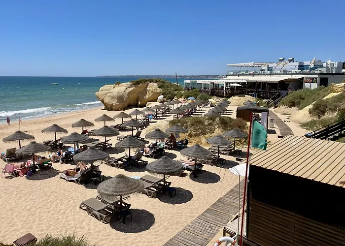 Vista Piscina شقة *