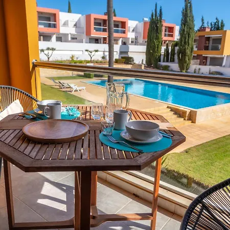 Vista Piscina * Guia (Faro)